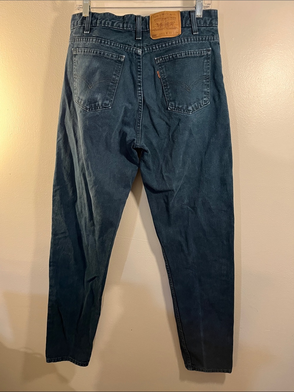 Levi's Men's Blue Straight Jeans with Leather Patch - Picture 4 of 6